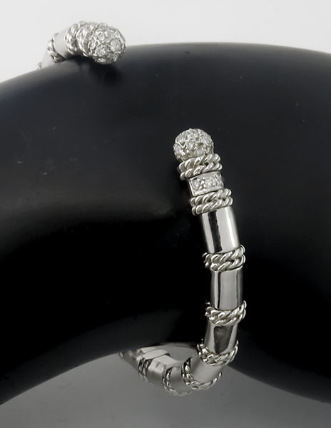 cassis 18k white gold diamond bangle 1