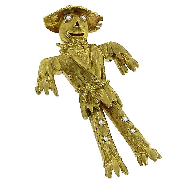 diamond 18k yellow gold scarecrow pin 1