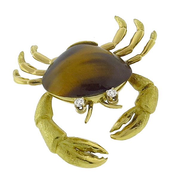 18k yellow gold diamond and tiger eye crab pin 1