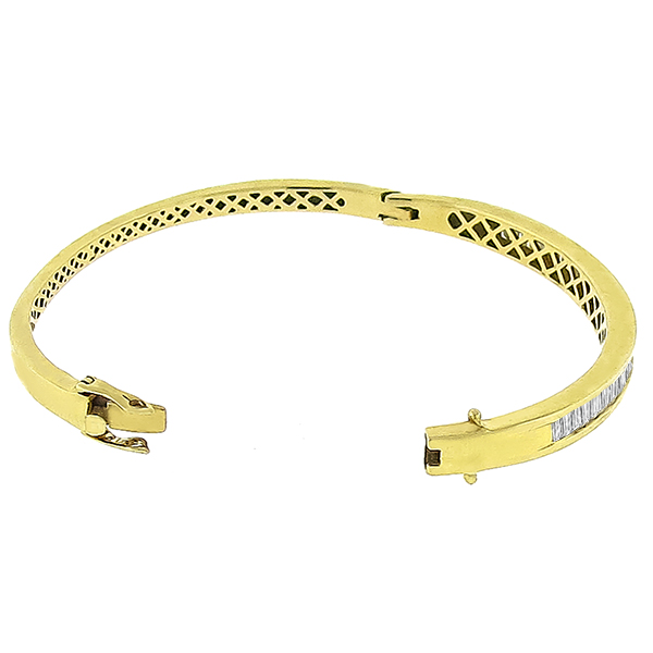 1.60ct Diamond Gold Bangle 