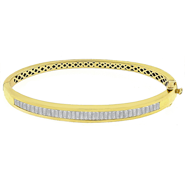 1.60ct Diamond Gold Bangle 