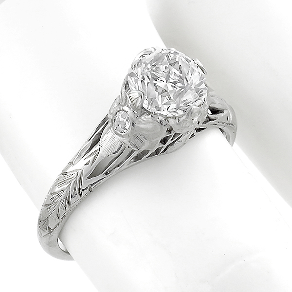 platinum diamond engagement ring 1