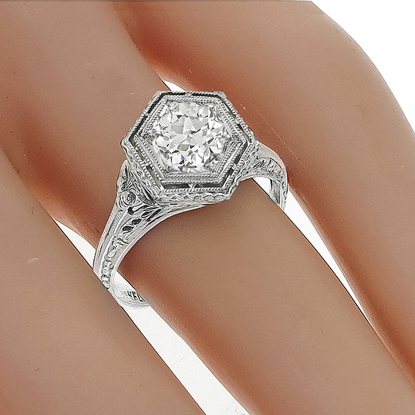 Antique Diamond 18k White Gold Engagement Ring