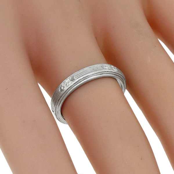 Estate 1930s Solid 4mm Platinum Wedding Band