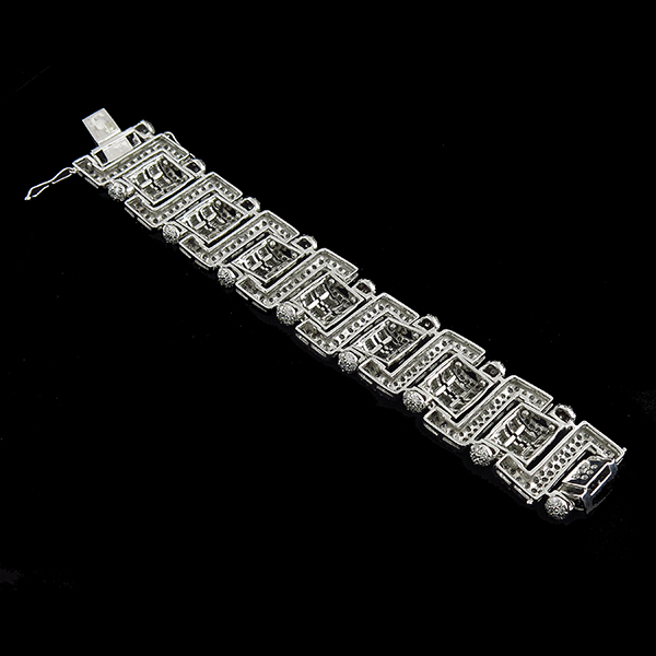 Estate 38.00ct Round And Baguette Cut Diamond 18k White Gold Bracelet