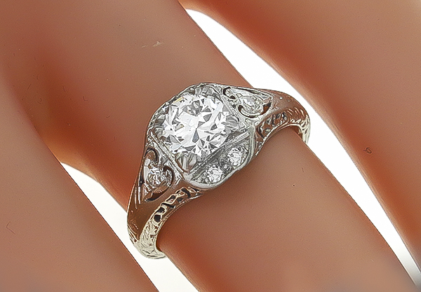 vintage 0.60ct diamond engagement ring photo 1