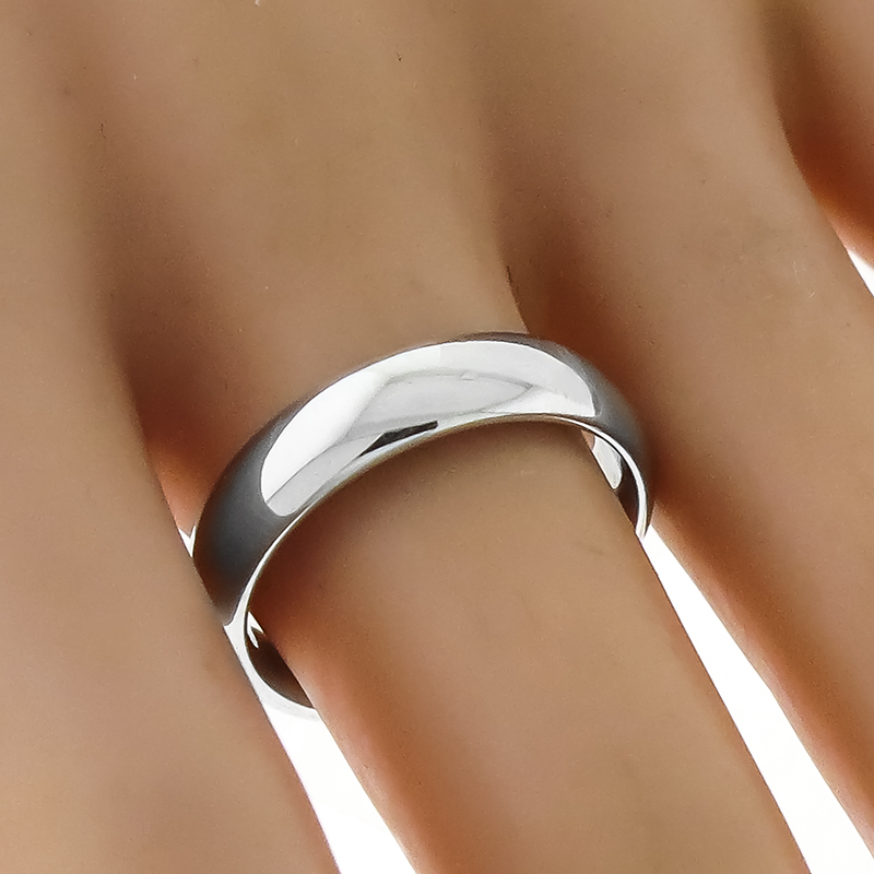 Comfort Fit Platinum Wedding Band