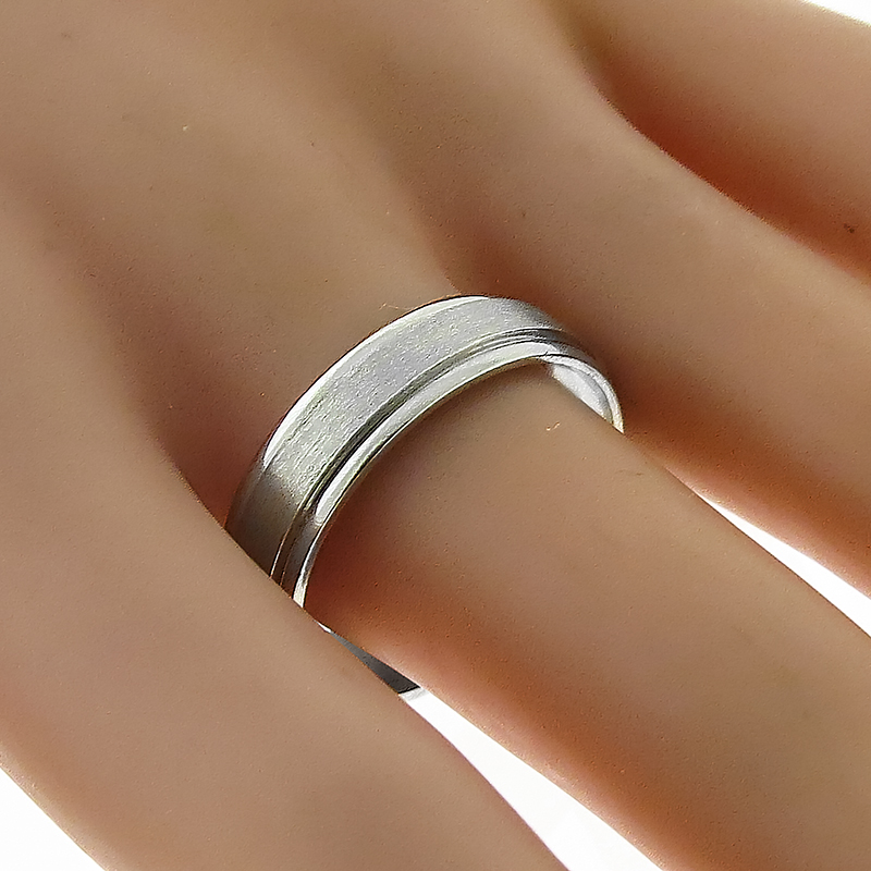 Camelot Platinum Wedding Band