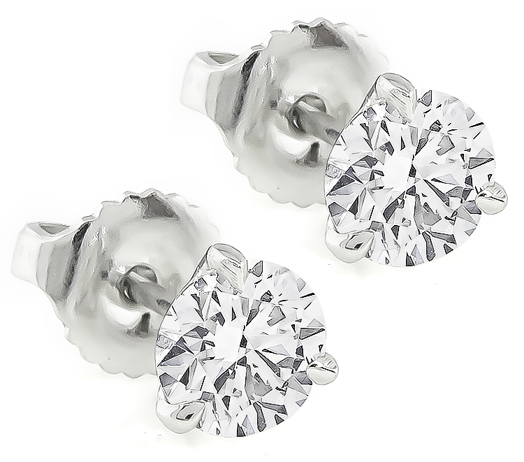 GIA Certified 1.04cttw Diamond Stud Earrings