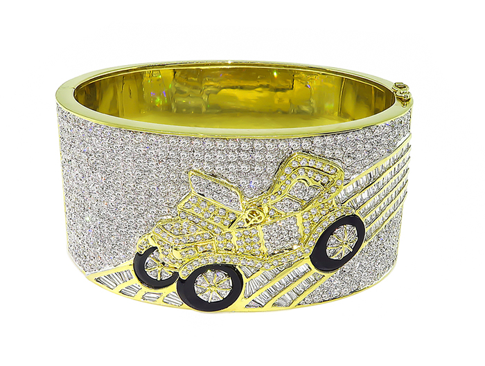 Estate 10.15ct Diamond Onyx Gold Vintage Car Bangle