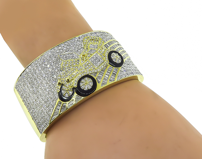 Estate 10.15ct Diamond Onyx Gold Vintage Car Bangle