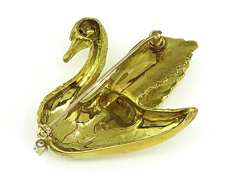 Estate Gold Swan Pin