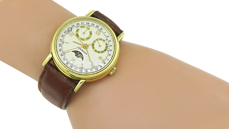 Estate Juvenia Automatic Yellow Gold Watch