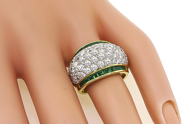 Round Cut Diamond Square Cut Emerald 18k Yellow Gold Ring
