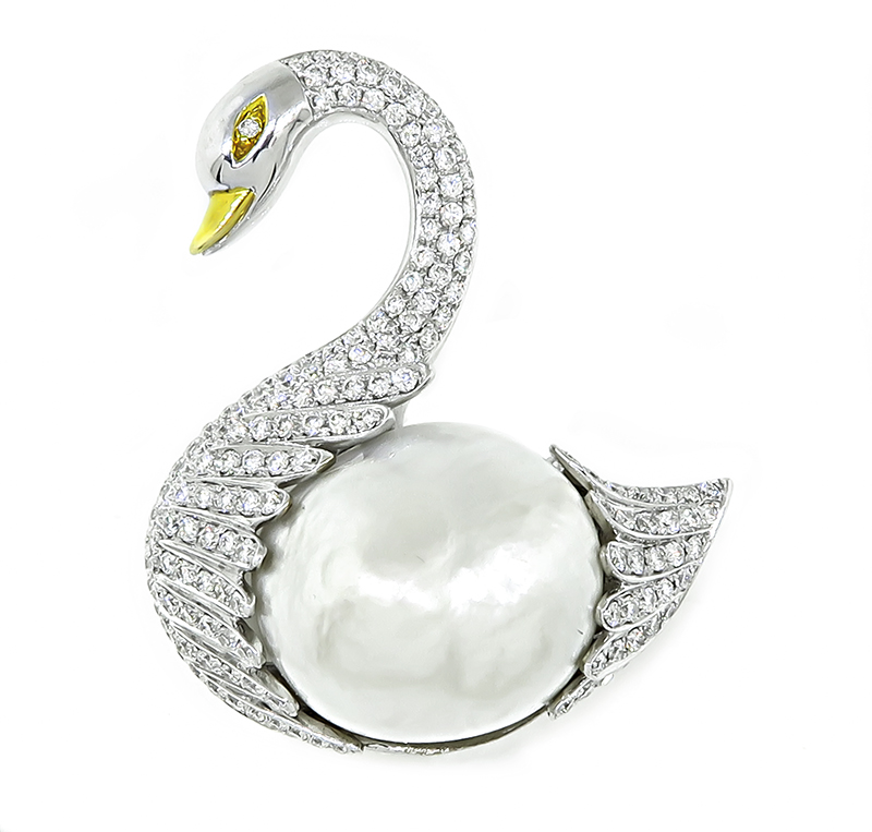 Estate 2.00ct Diamond Mabe Pearl Gold Swan Pin