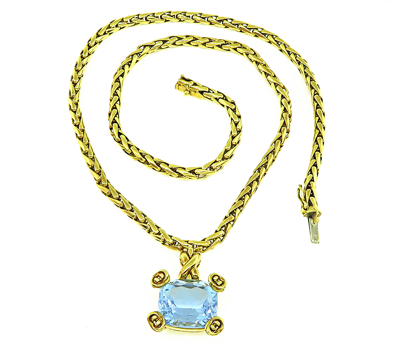 Estate Tiffany & Co 12.00ct Aquamarine Gold Pendant Necklace