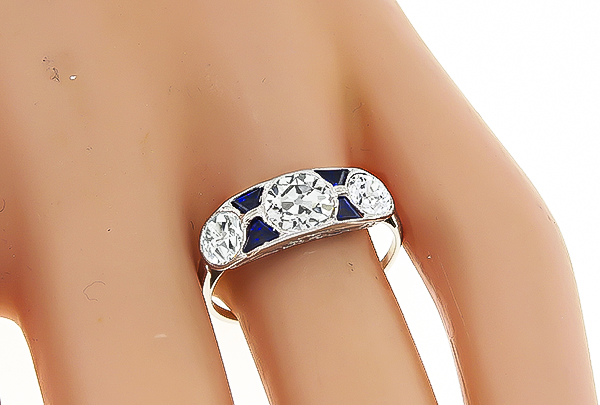 Vintage 0.95ct Center Diamond Sapphire Ring