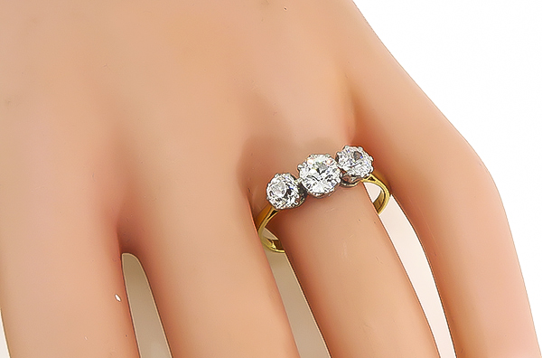 Vintage 1.50ct Diamond Anniversary Ring